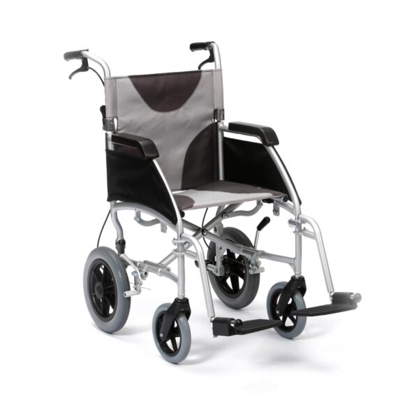 LAWC012A_Ultra_Lightweight_Aluminium_Wheelchair_20_01_web_MIL.jpg