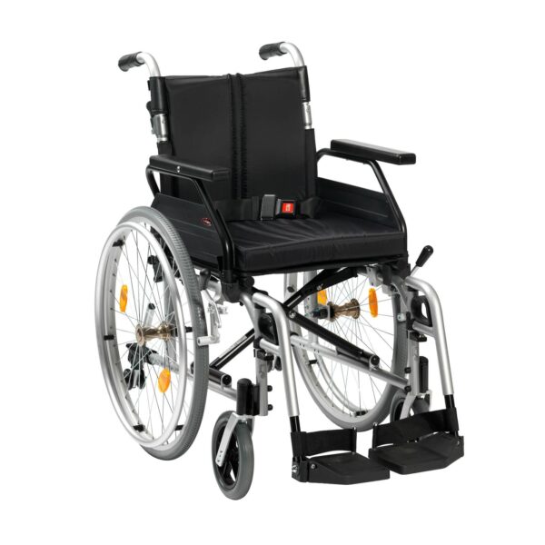 XS2SP18SIL_XS2_Aluminium_18_Self_Propel_01_web_MIL.jpg