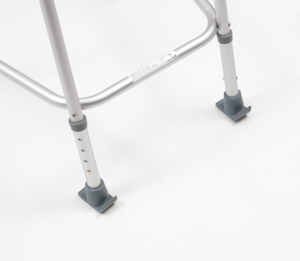 Walker_Glide_Skis_WAA007_2.jpg
