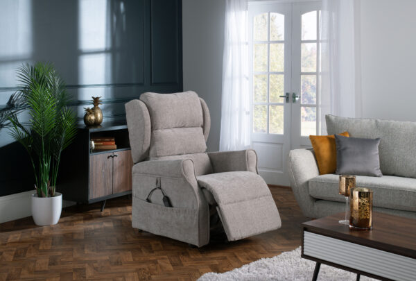 Chair-Back-Up-Legs-Mid