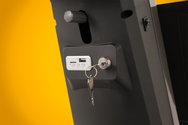 Savvy8plus-usb-switch-